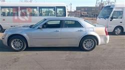 کرایسلەر 300